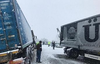 Yoğun kar yağışı ve TIR kazaları Bursa-Ankara...
