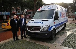 Burhaniye Belediyesi yeni ambulansını aldı