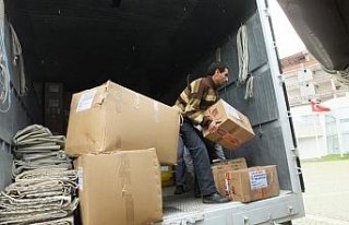 Burhaniye’de deprem yardımları yola çıktı