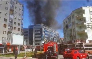 İzmir’de hastane yangını