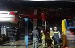 İzmir’de oto tamir atölyesinde korkutan yangın
