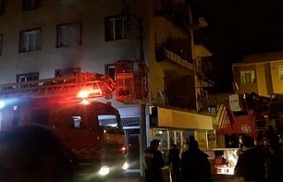Bursa’da yangın mahalleliyi sokağa döktü