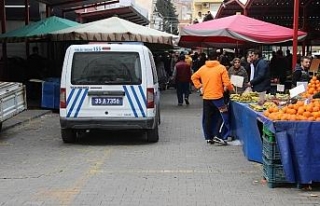 İzmir’de 65 yaş üstü vatandaşlara polis ve...