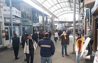 İzmir’de nakliyeciler sitesindeki kalabalık tehlike...
