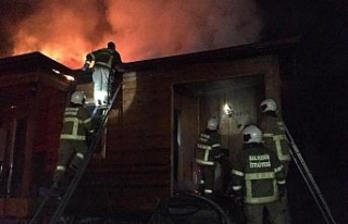 Edremit’te ısı pompası ahşap evi yaktı
