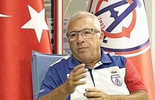 Seyit Mehmet Özkan: "Dünya futbolu artık eskisi...