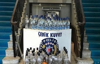 İzmir’de sahte içki operasyonu: 1 gözaltı
