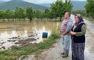 Bursa’da binlerce dönüm ekili tarla sular altında