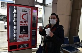 Maskematiklerden İzmirliye 6 milyon maske