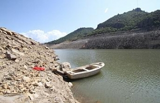 Ayvalık’ta kuraklık Madra Barajı’nı kuruttu