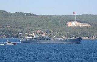 Rus savaş gemisi ‘Andreevsky’ Çanakkale Boğazı’ndan...
