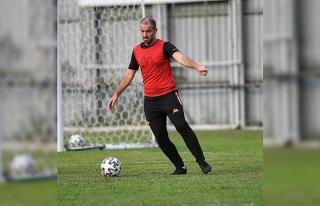 Bursaspor Teknik Direktörü Mustafa Er: “Sahada...