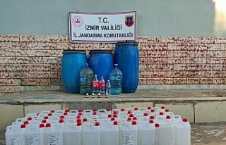 İzmir’de iki ilçede jandarmadan kaçak içki operasyonu
