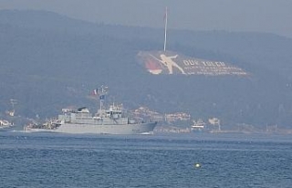 NATO savaş gemileri peş peşe Çanakkale Boğazı’ndan...