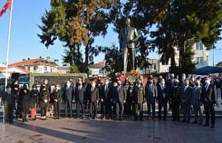 Ayvalık’ta Atatürk’ün 82. yıldönümü hüznü