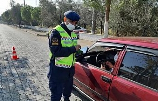 Jandarma emniyet kemeri takmayan sürücülere ceza...