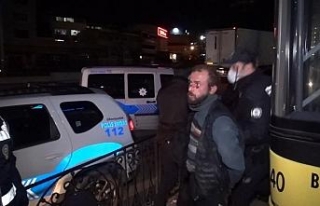 Bursa’da kontrol noktasındaki polise bıçakla...