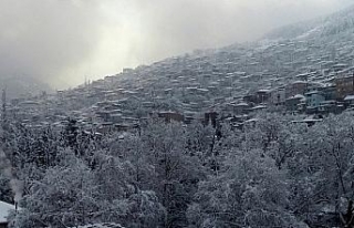 Bursa’nın renkli mahalleleri karla gün yüzüne...