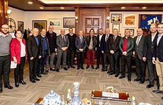 İzmir kulüplerine 18 milyonluk destek