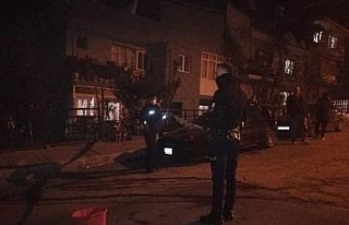 İzmir’de silahlı kavga: 1’i kadın 4 yaralı