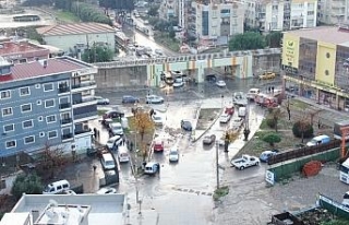 İzmir’deki selin boyutu gün ağarınca ortaya...