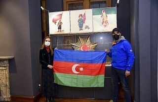 20 yıllık yoldaşı Azerbaycan bayrağını DEÜ’ye...