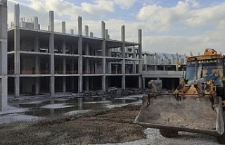Bursa’da devasa hastanede inşaat yeniden başladı