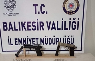 Balıkesir'de polis aranan 6 kişiyi kıskıvrak...