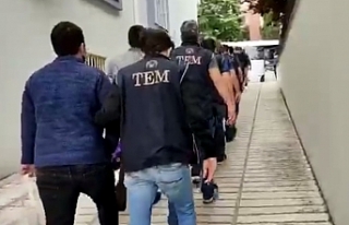 Balıkesir'de polis mahrem imamları silip süpürüyor
