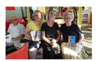 Burhaniye de kadın yazarlar okuyucuları ile buluştu