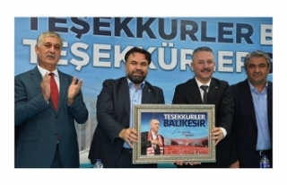 AK Parti Balıkesir İl Başkanı Ekrem Başaran,...