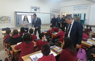 Ali Tatlı Bandırma’daki Okulları Ziyaret Etti