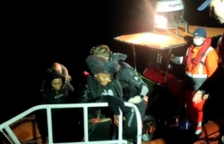 Ayvalık’ta adaya sığınan 38 göçmen kurtarıldı
