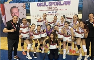 Voleybolda üst üste 2. kez Türkiye Finallerine...