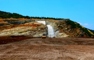 Burhaniye’de Reşitköy Barajı inşaatı hızla...