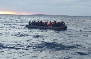 Ayvalık’ta 47 göçmen Sahil Güvenlik’ten kaçamadı