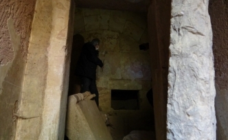 2500 yıllık mezar oda gizemini koruyor
