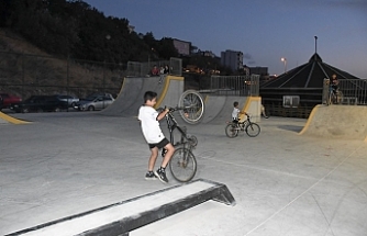 Büyükşehir’den, Bandırma’ya deniz manzaralı Skate Park