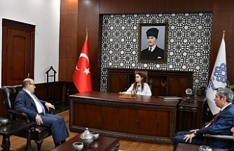 Vali Ustaoğlu'nun koltuğuna Cemre Bulgurcu oturdu