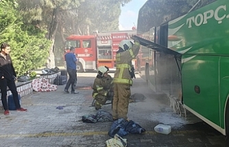 Edremit’te gelmekte olan otobüs Susurluk'ta yanmaya başladı
