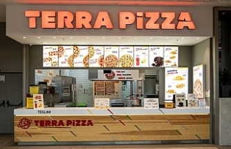 Terra Pizza, Ayvalık Kırlangıç AVM’de eşsiz lezzetlerini pizza tutkunlarıyla buluşturuyor.