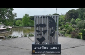 Atatürk Parkı göz kamaştırmaya devam ediyor