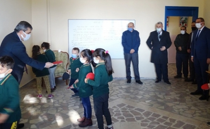 Kaymakam Özderin'in okul ziyaretleri sürüyor