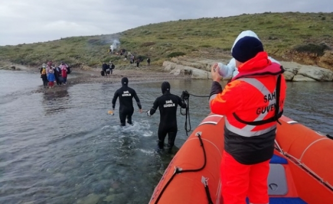 Ayvalık’ta 28 göçmen Sahil Güvenlik tarafından kurtarıldı