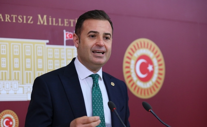 CHP Genel Başkan Yardımcısı Ahmet Akın : ''30 Ağustos zaferi bağımsızlığımızın nişanesi''