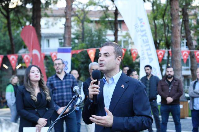 Altıeylül 75. Yıl Parkı Yenilenen Yüzüyle Hizmette