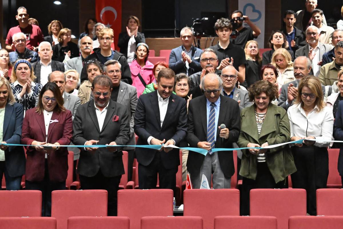 1.Balıkesir Kitap Fuarı coşkuyla açıldı