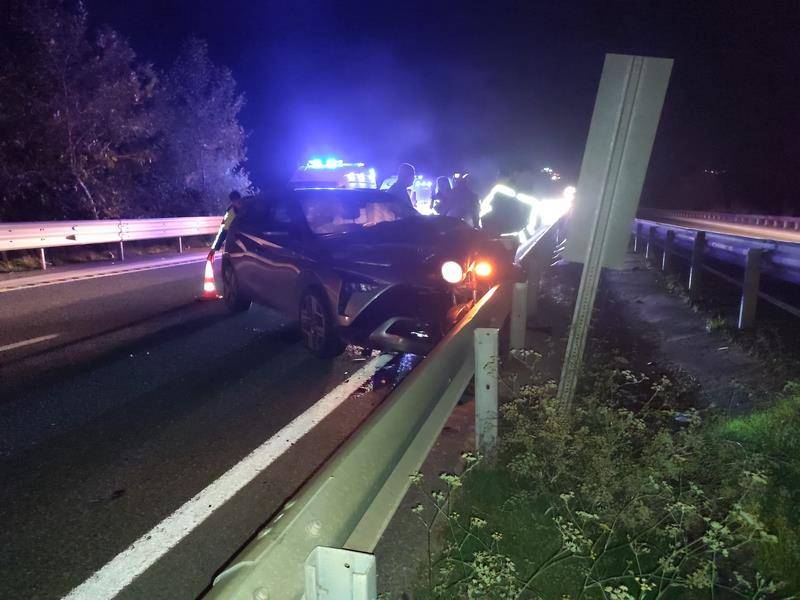 Havran’da Otomobil ile Motosiklet Çarpıştı