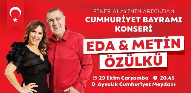 Cumhuriyet Coşkusu Ayvalık’ta Eda-Metin Özülkü Çiftiyle Taçlanıyor