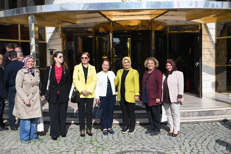 Başkan Hakan Şehirli muhtarlarla kahvaltıda buluştu